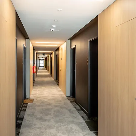 Super-apartamenty Vip Jacuzzi Iv *