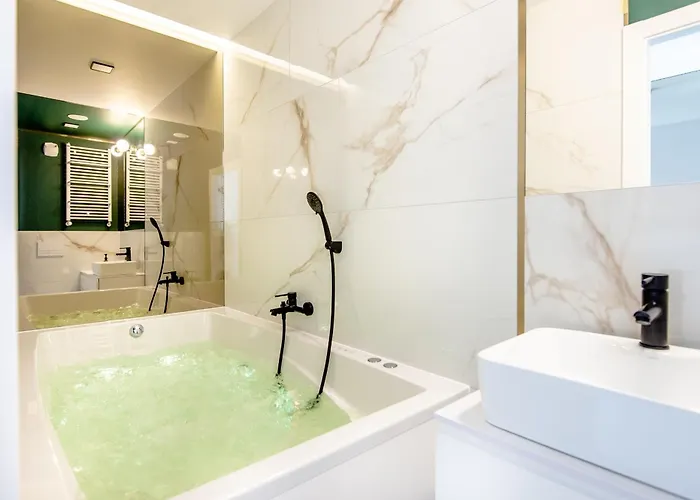 Super-apartamenty Vip Jacuzzi Iv * Poznaň